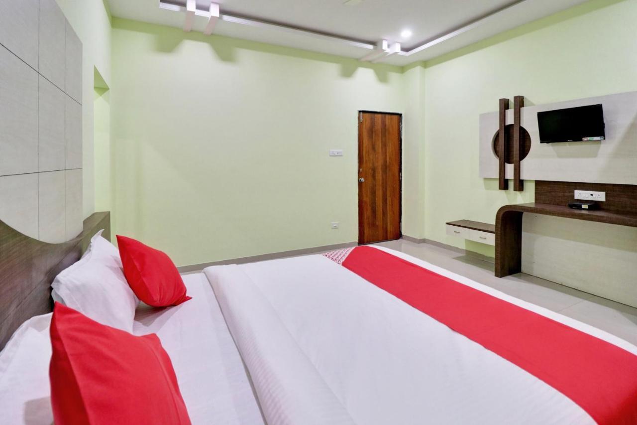 Oyo 36984 Hotel View Point Ajanta Экстерьер фото