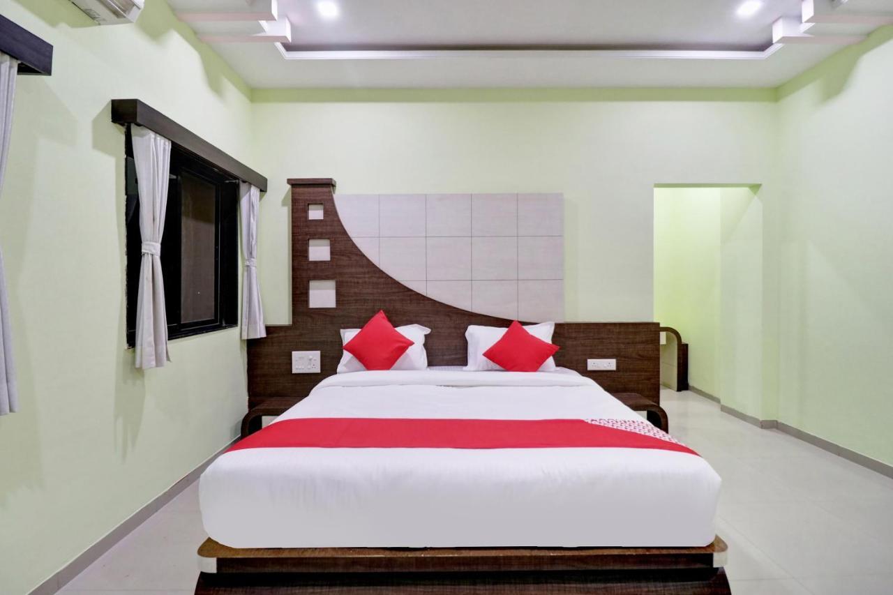 Oyo 36984 Hotel View Point Ajanta Экстерьер фото
